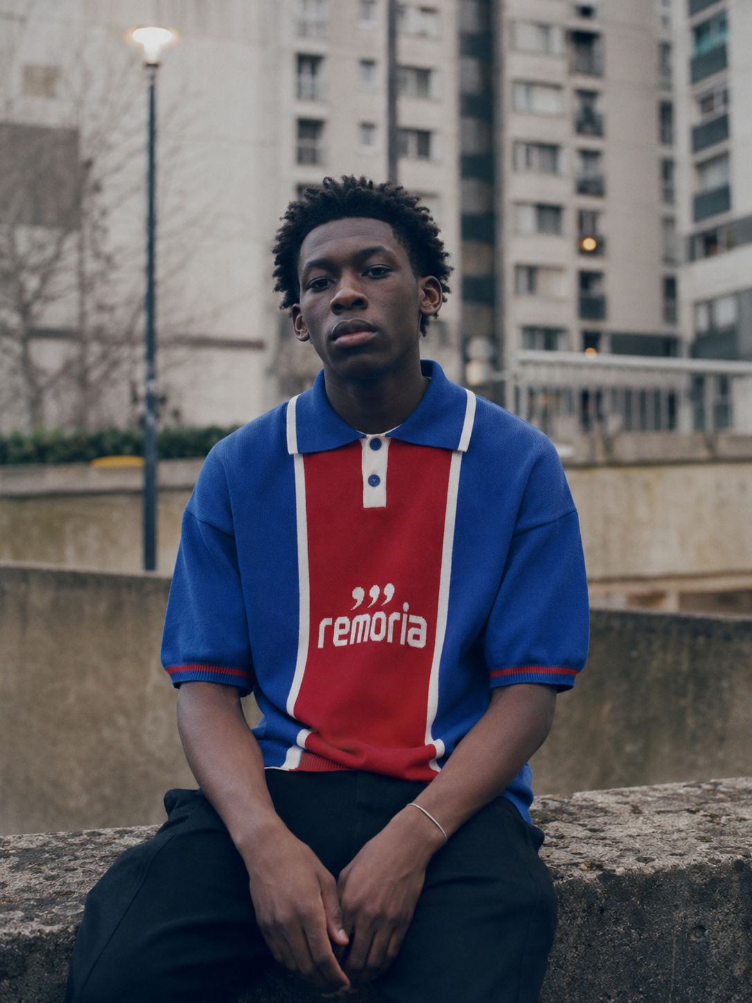 Chapter 001 — Paris